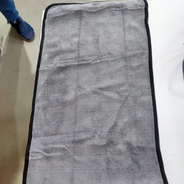 عرض قطعتين ملمع السيارة shield Bright + عرض قطعتين فوطه مايكروفايبر للمنزل و السيارة - الصورة 4